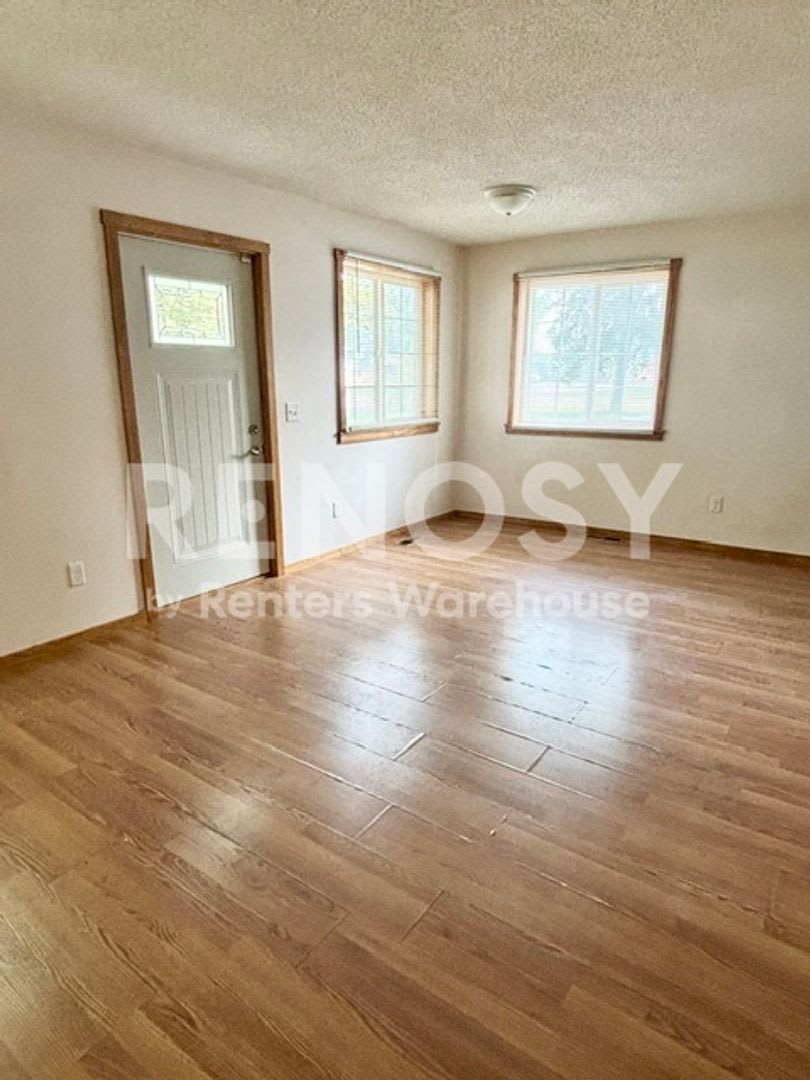 Available Now 2 Bedroom 1 Bath Single Family Home in Waite Park – photo 5