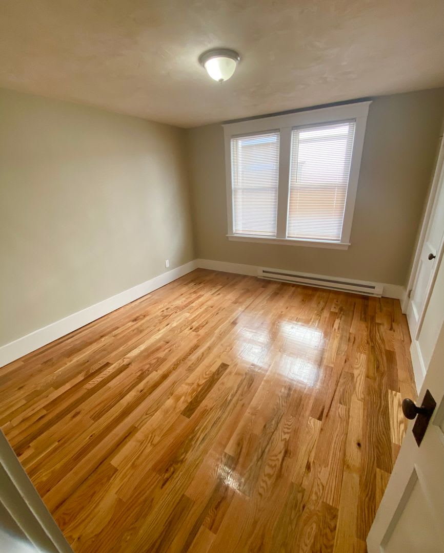 SALEM 3-Bed, 1-Bath – photo 5