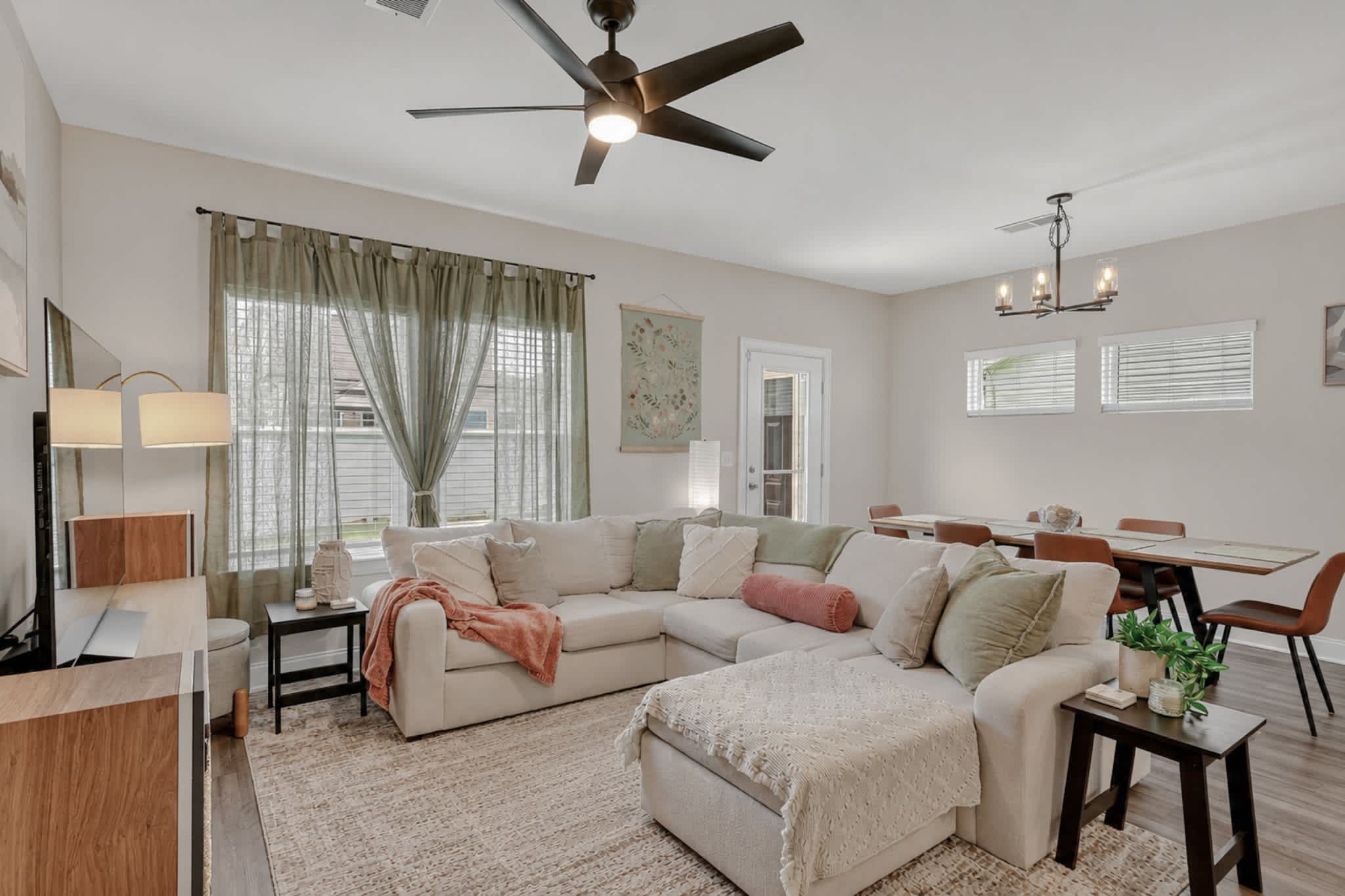 4524 Skywood Lane – photo 3