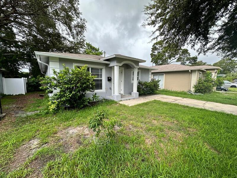 2486 15Th Avenue South – photo 2