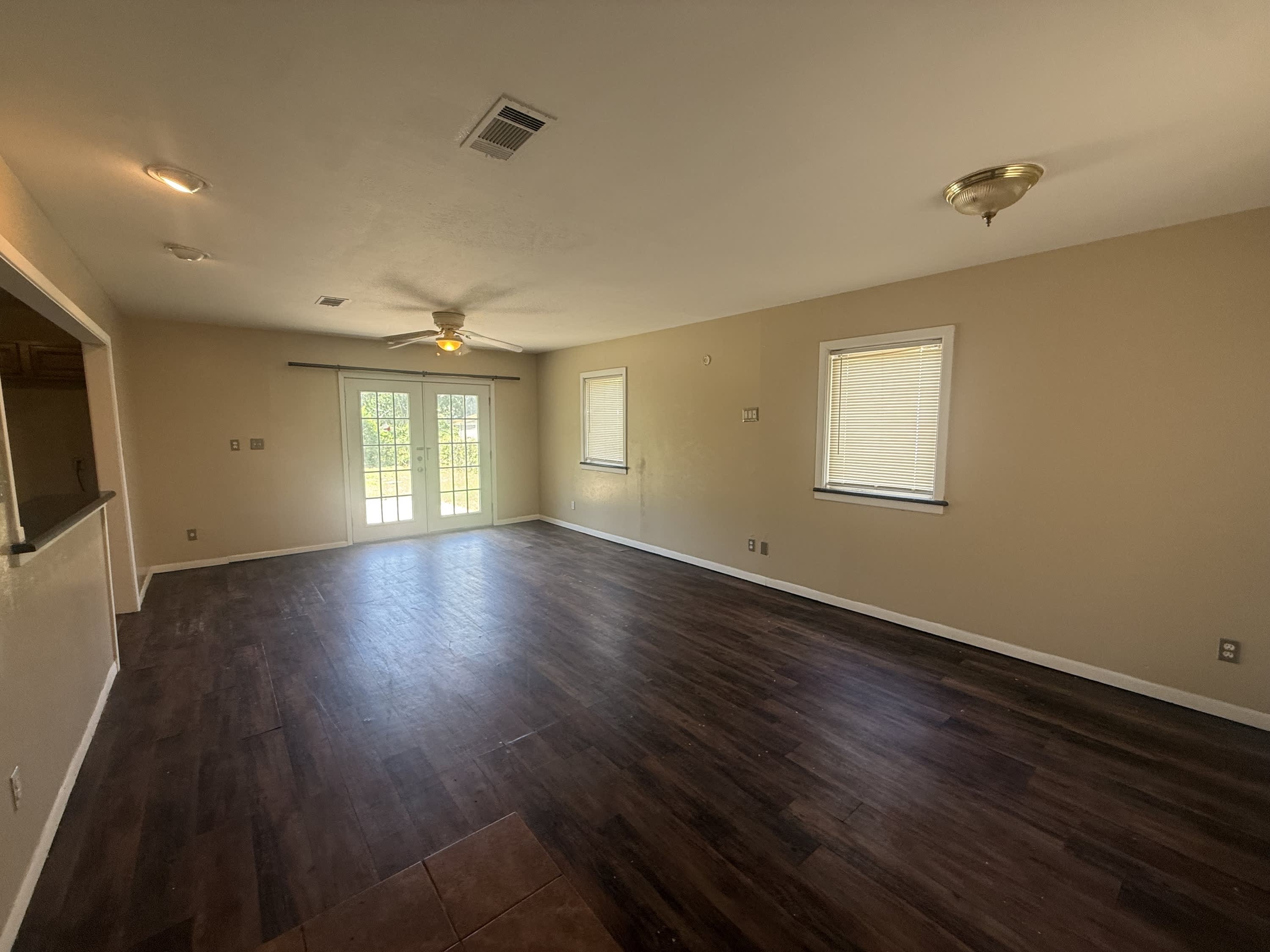 1105 Sycamore – photo 3