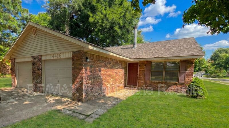 4416 W Acoma St – photo 2