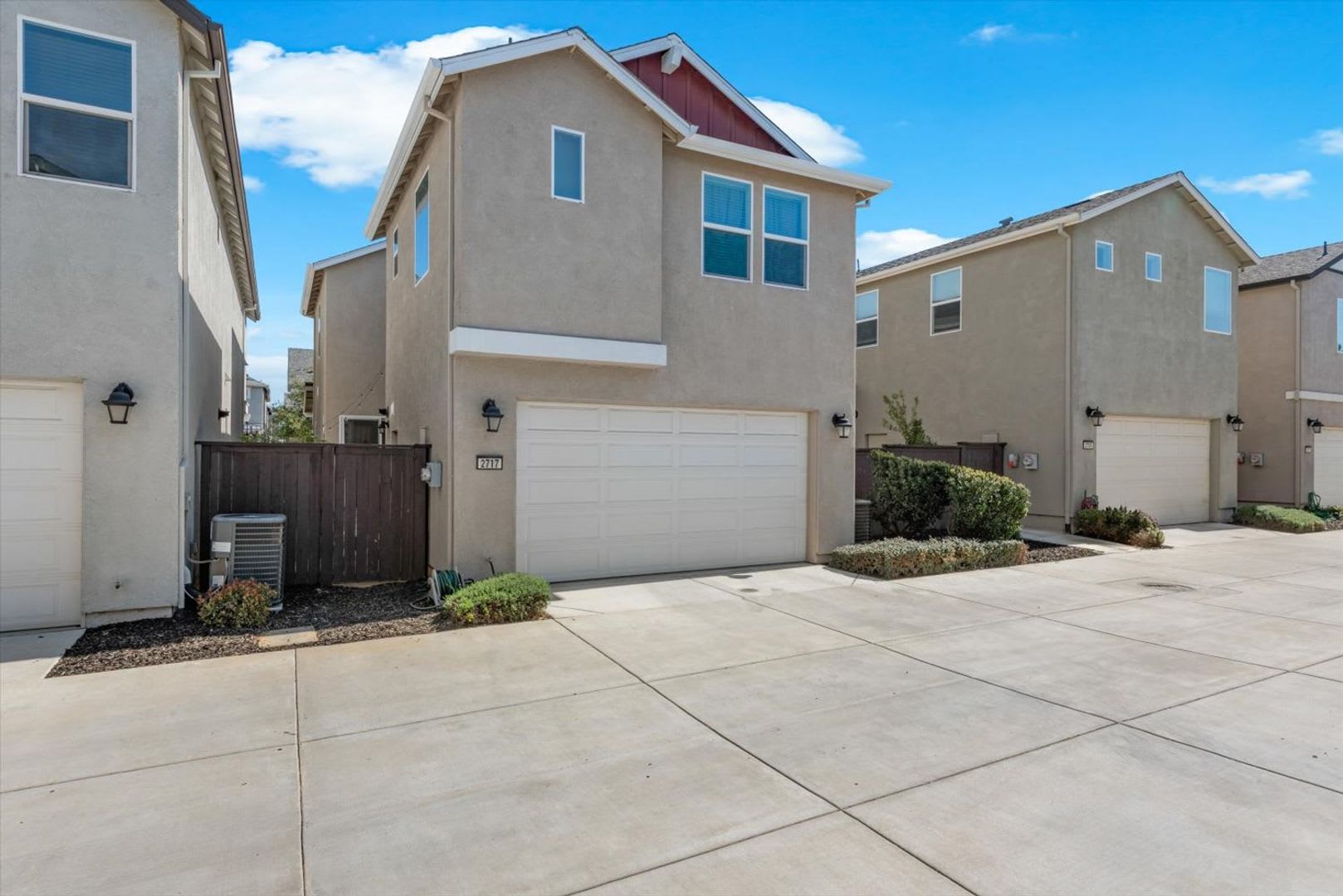 3 Bedroom 2.5 bath in Natomas! Windrow at The Cove! – photo 3