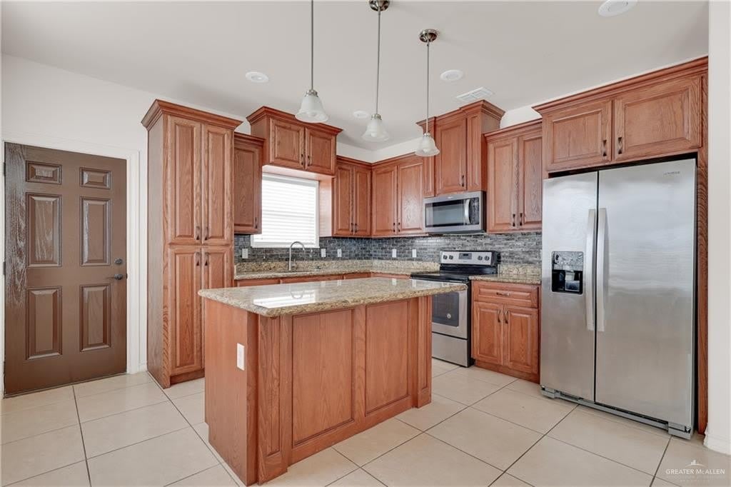 2801 Sabercat Avenue – photo 5
