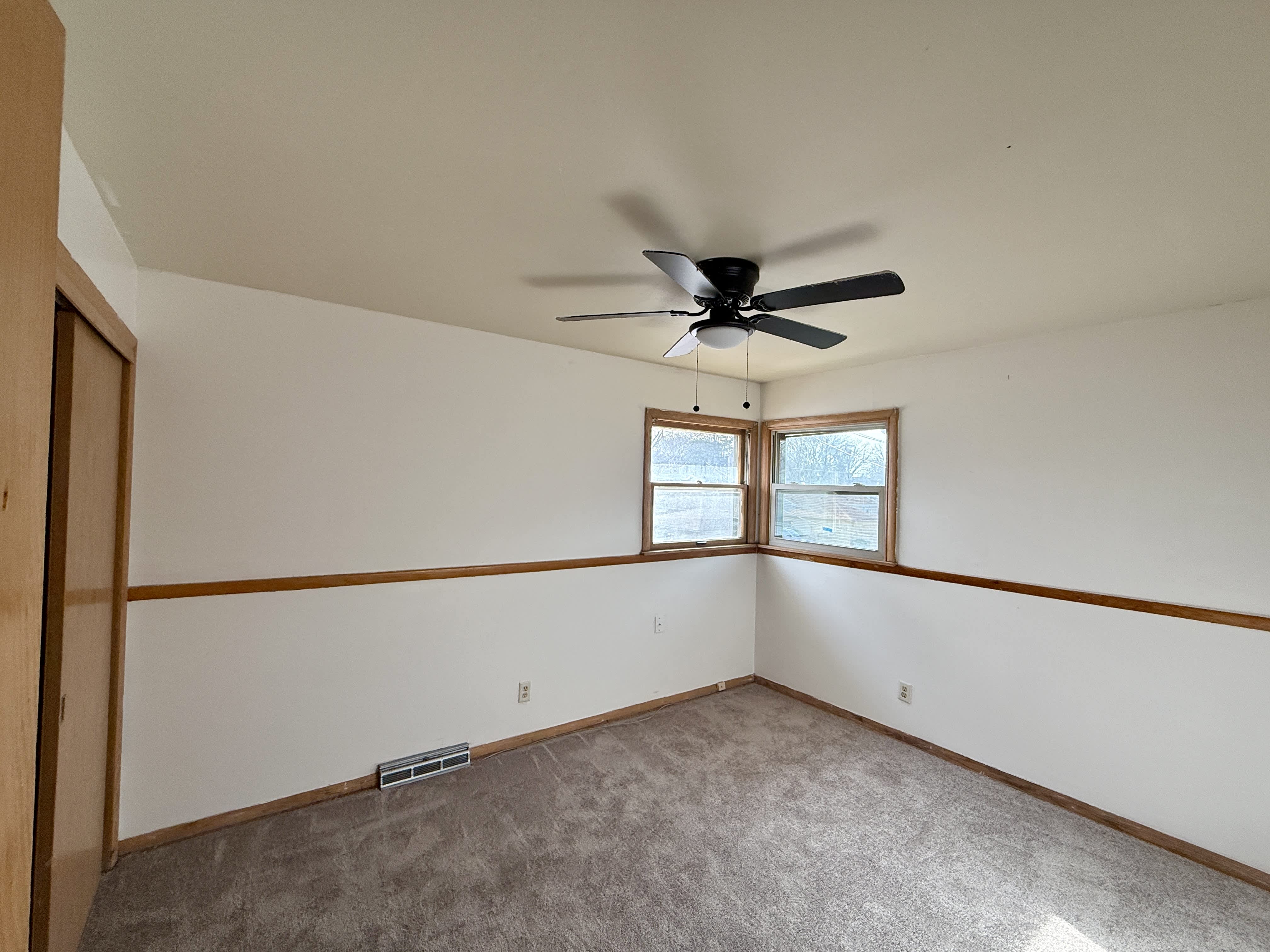 8707-8709 West Appleton Avenue – photo 4