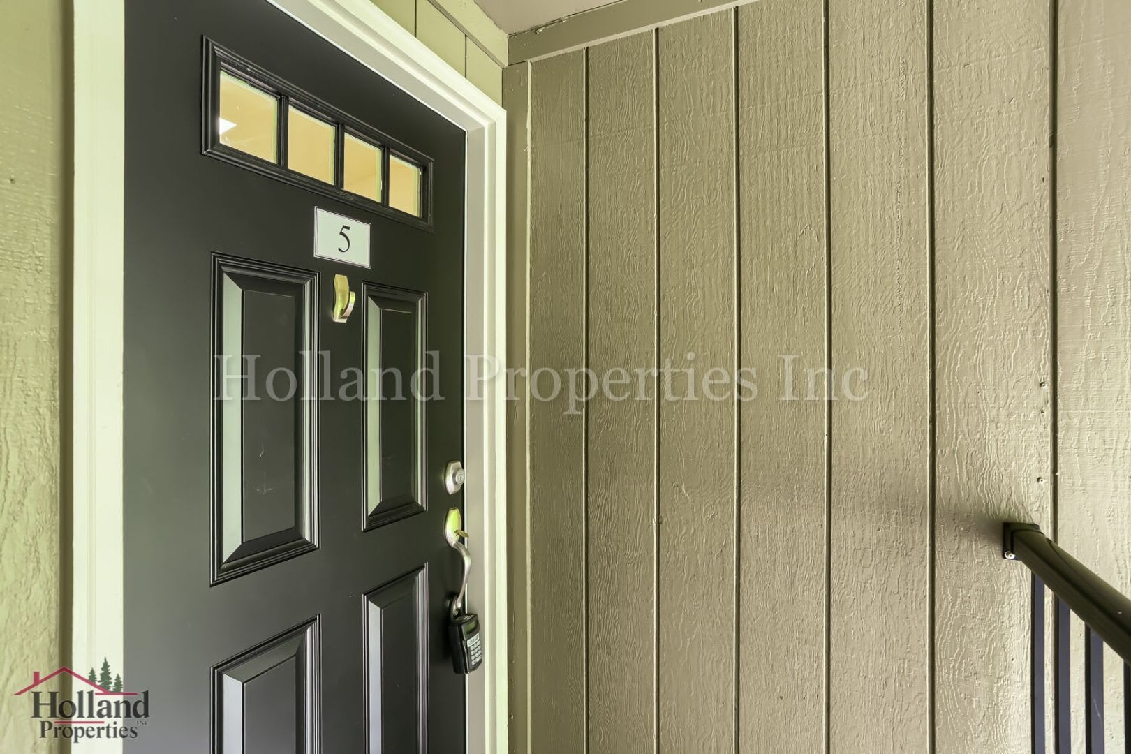 2BR Portland Home – photo 2