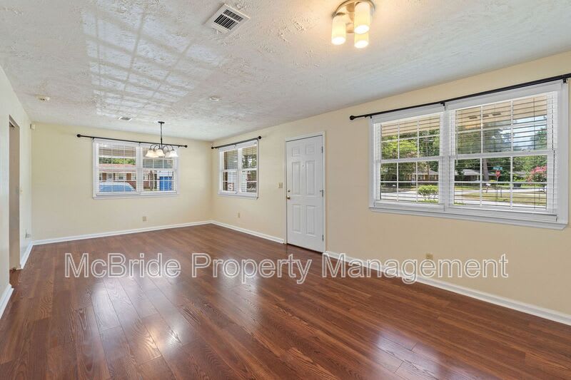 1739 Cornell Drive – photo 5