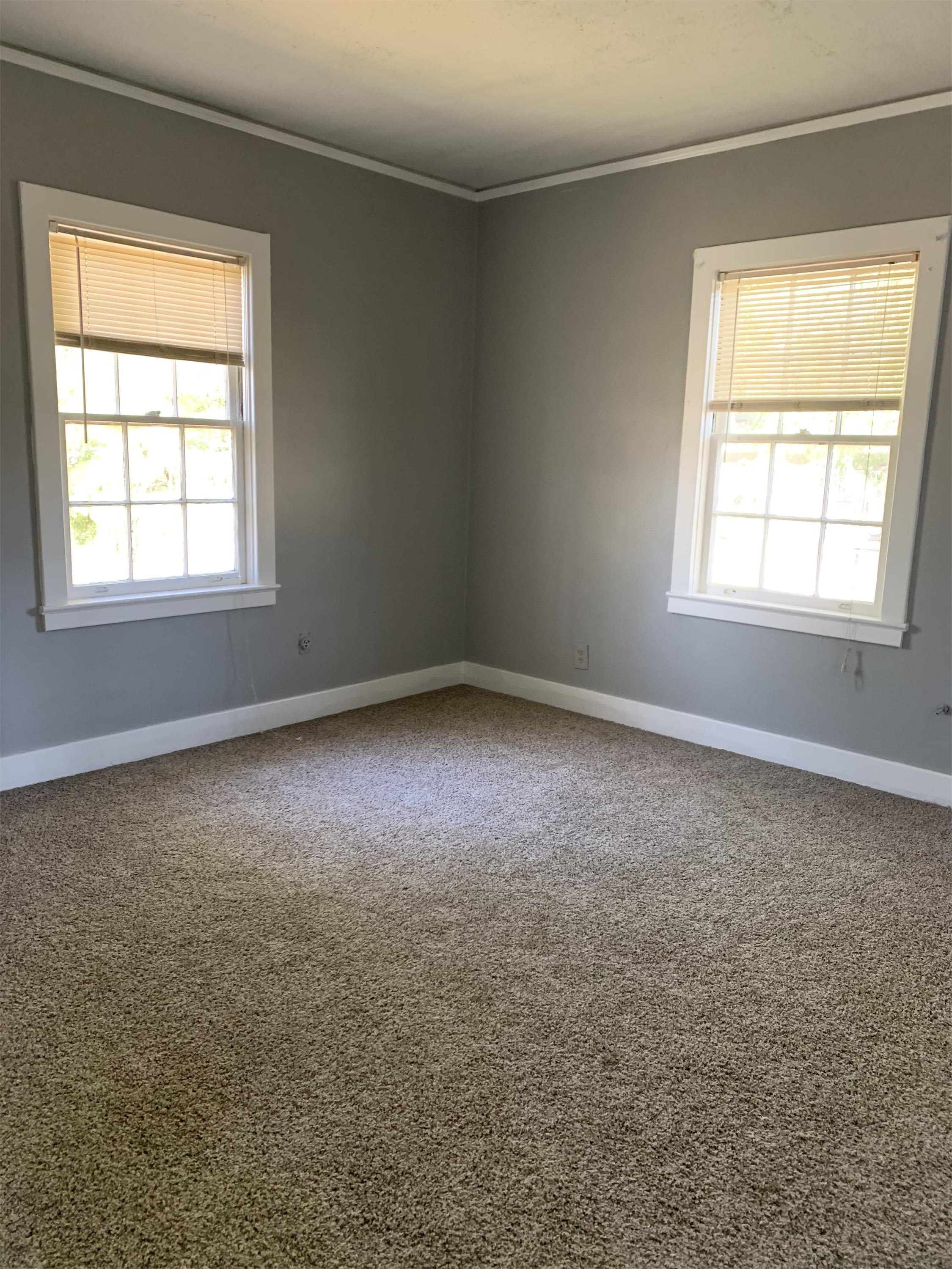 409 North Whitworth Avenue 1 – photo 2