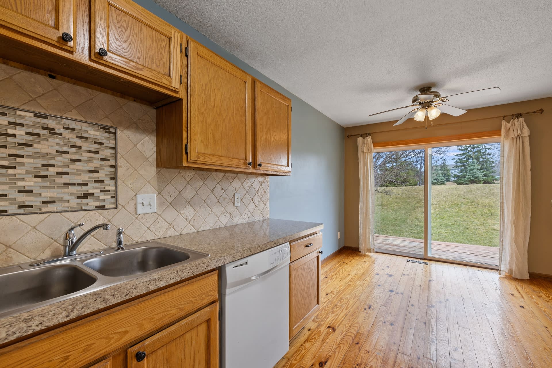 16940 Glencoe Ave. – photo 3