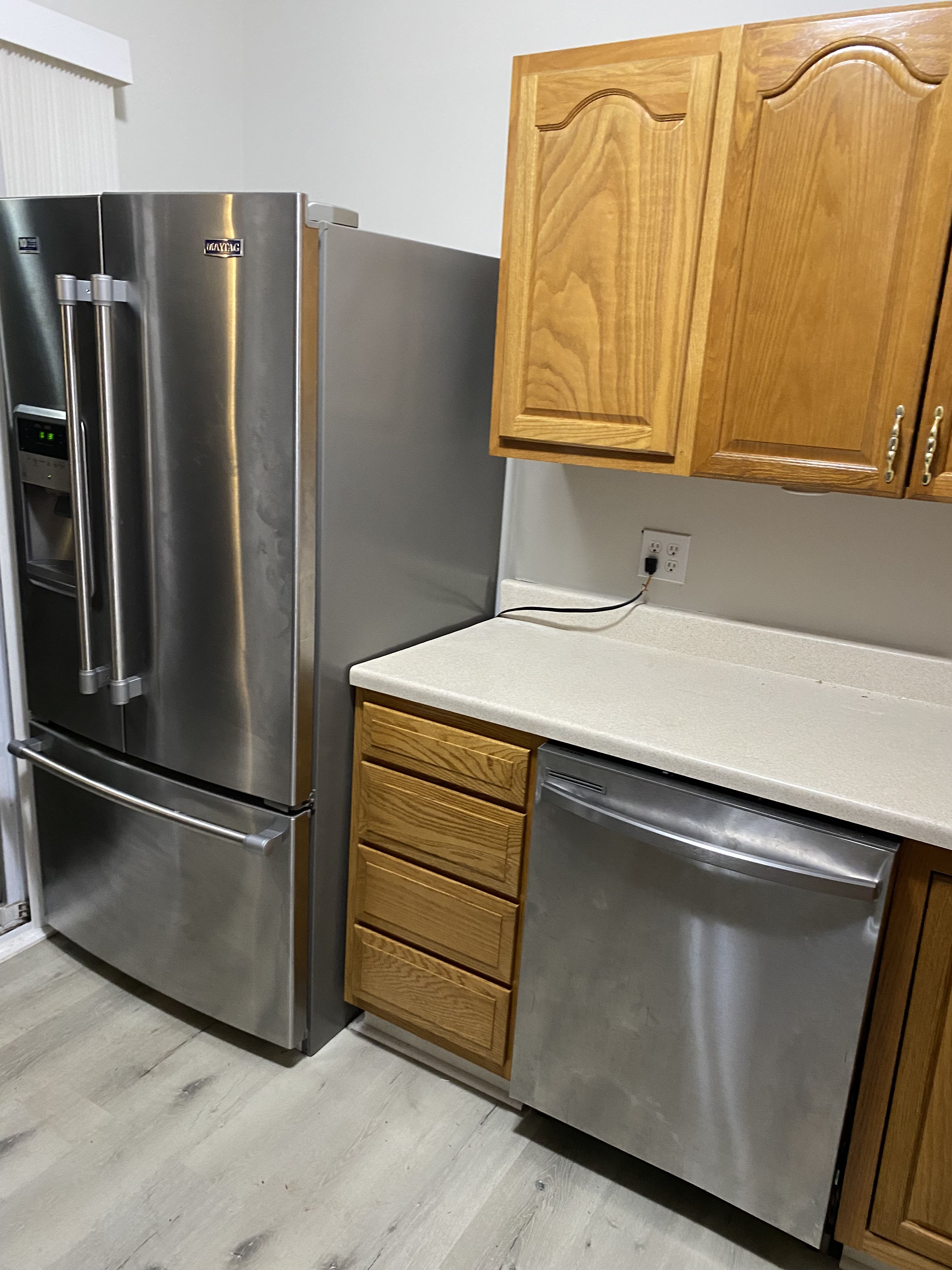 563 Pennington Ave – photo 4