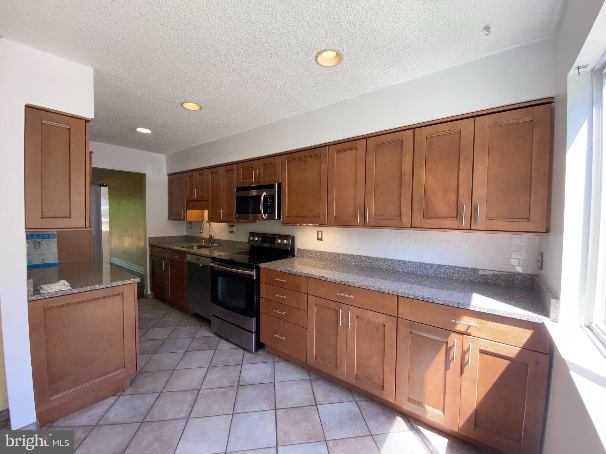 326 BRIGADE Court – photo 4