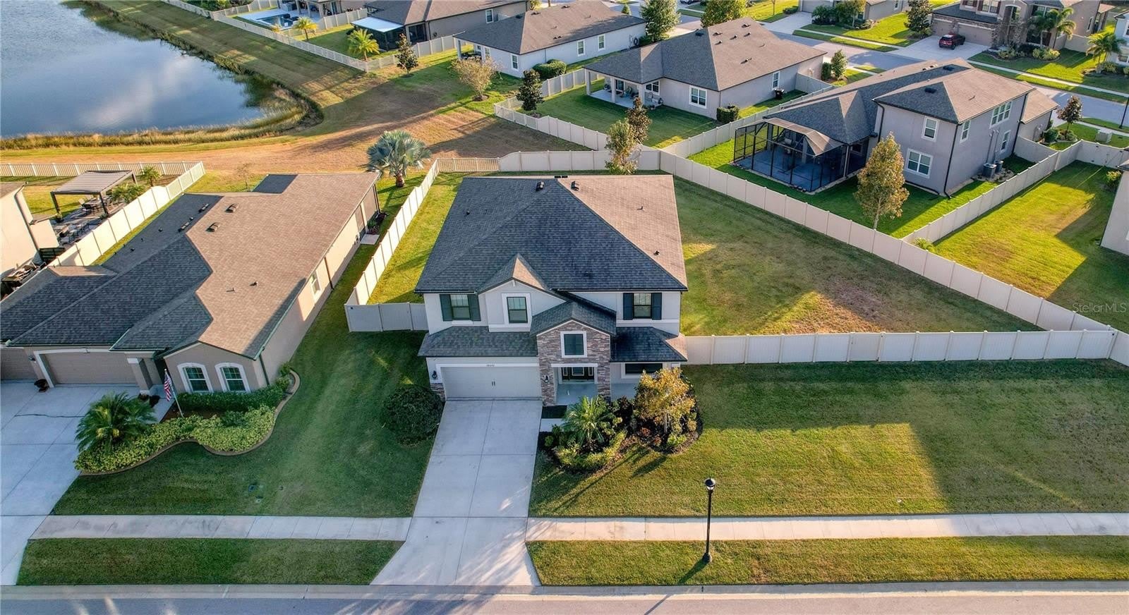 18576 OBREGAN Drive – photo 1