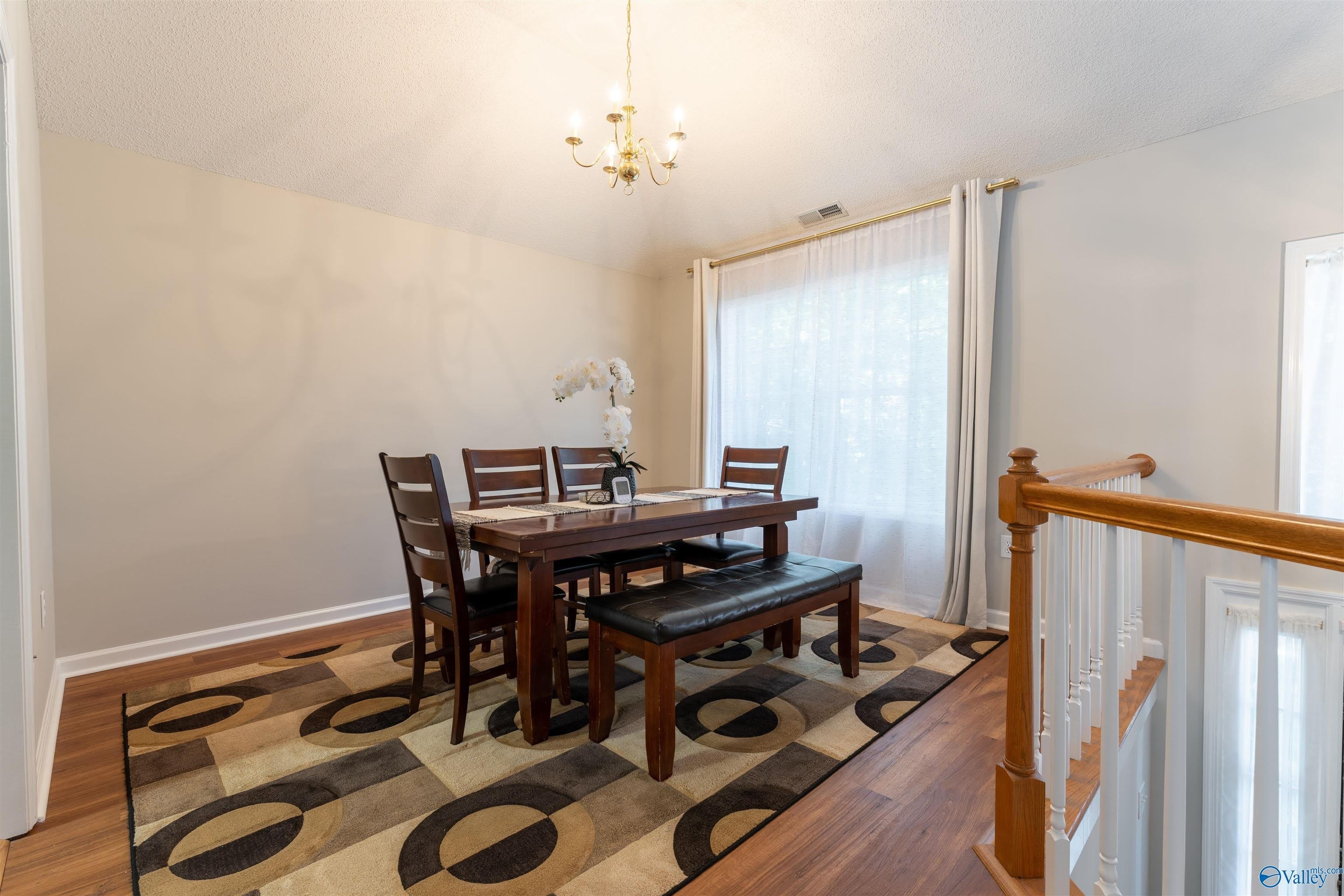 127 Sunset Blvd – photo 4
