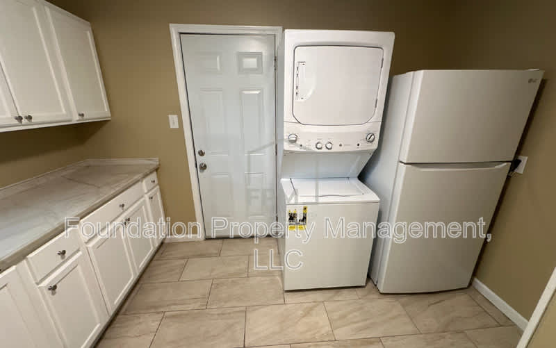 2025 Swift Street – photo 5
