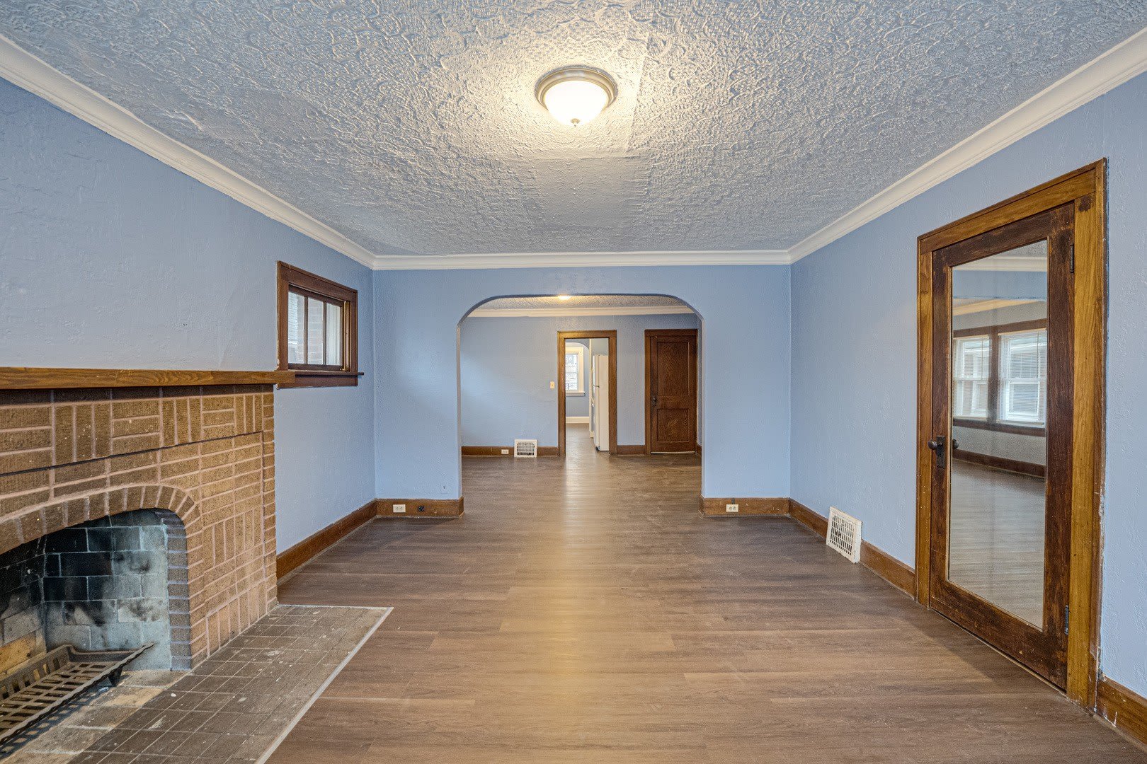 2403 Elm Street – photo 2