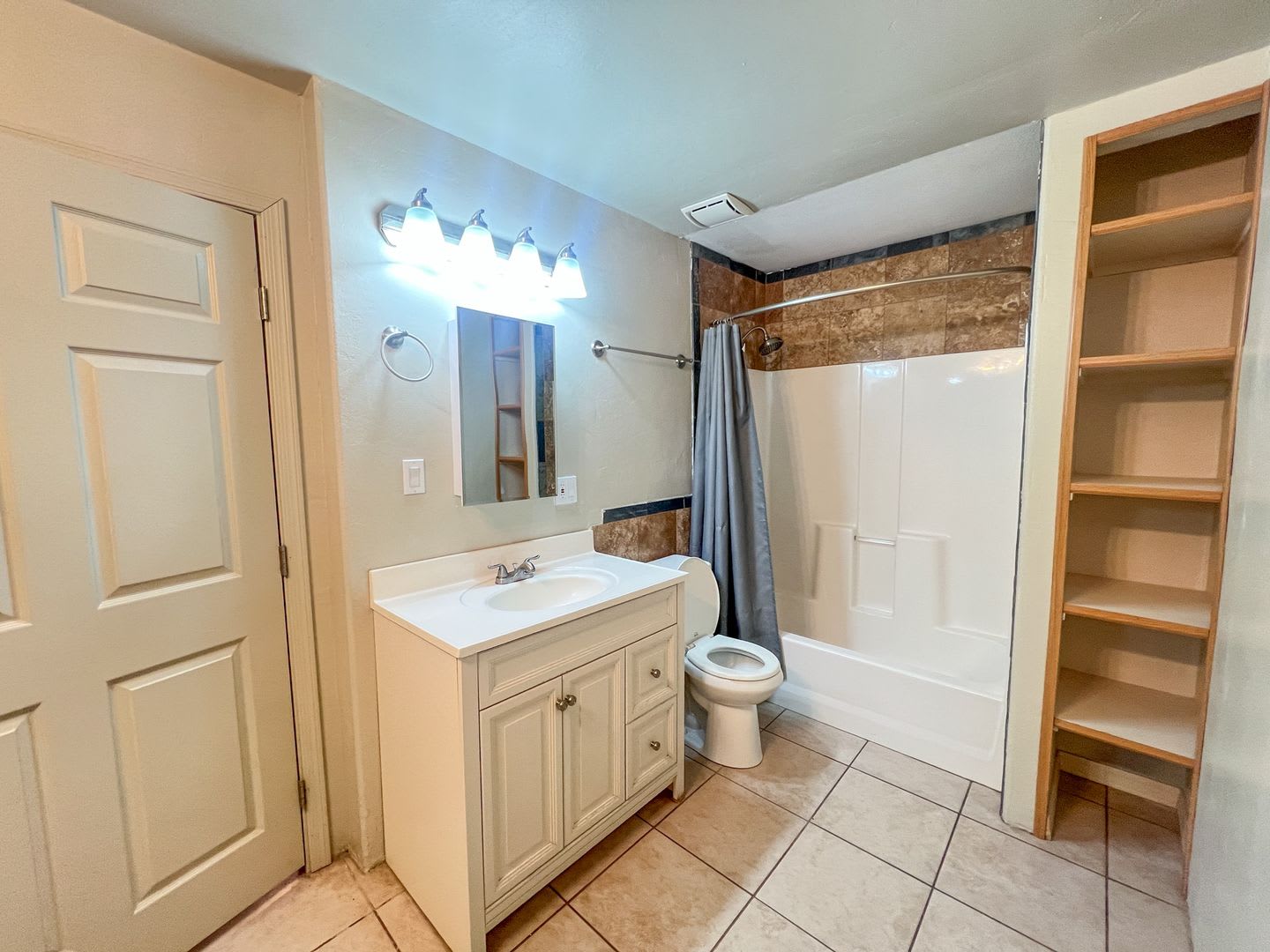 STUDIO APARTMENT/ CAMP VERDE – photo 4