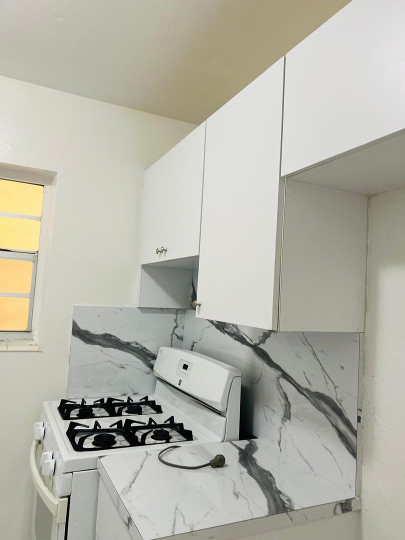 1345 W 29 Street – photo 4