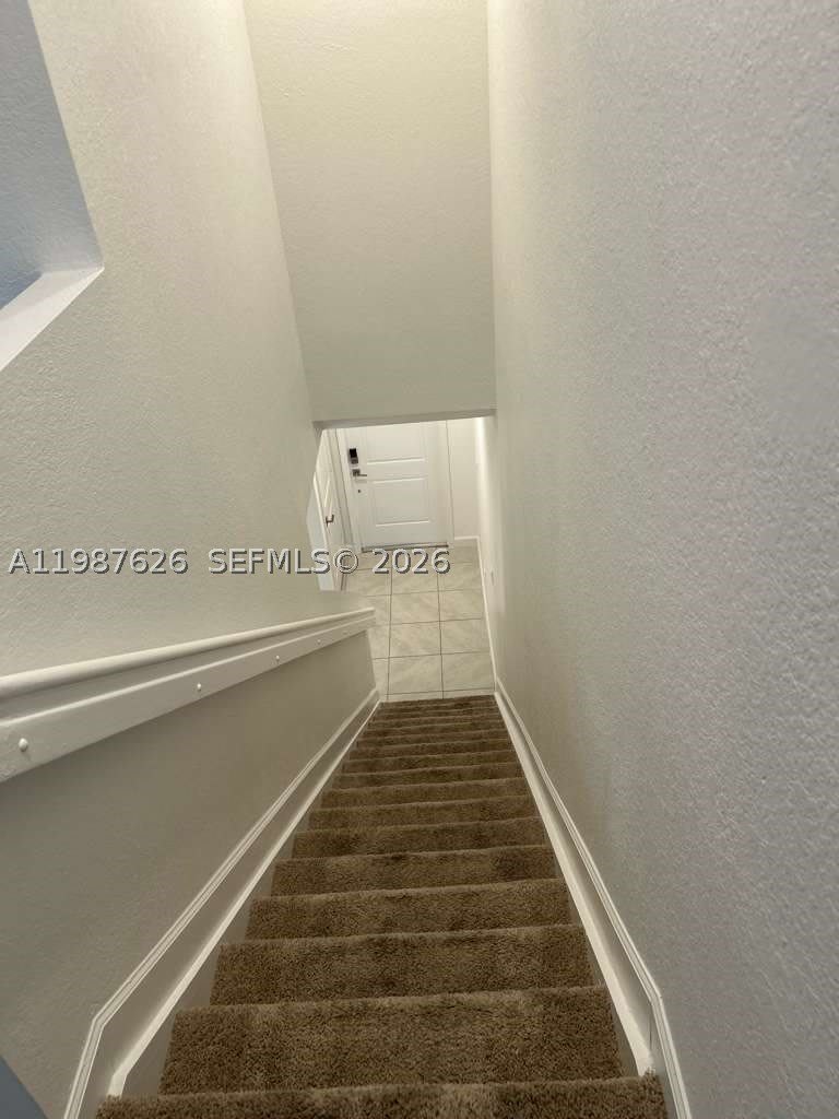 624 SW 12th St – photo 2