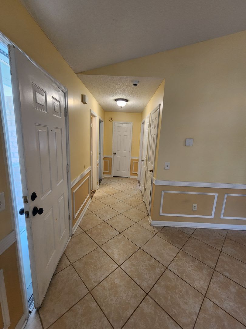 1060 Desert Shield Street – photo 5
