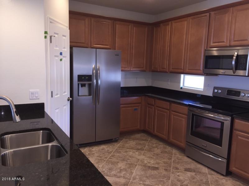 27210 N 77th Ave – photo 4
