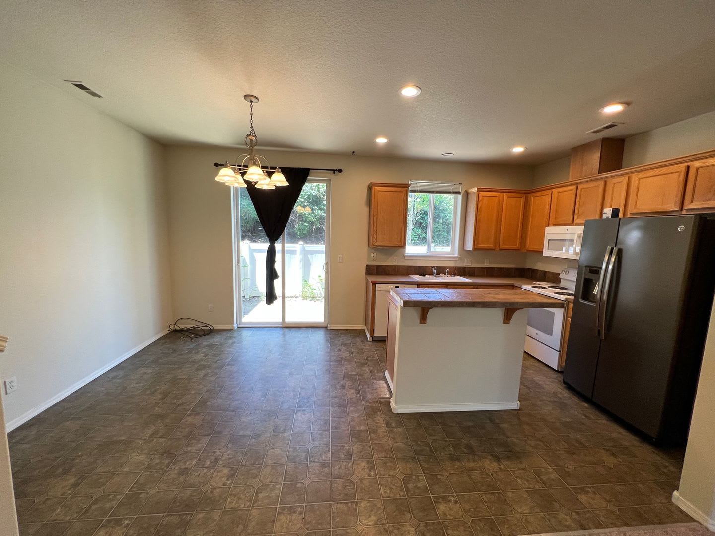 18661 Sw 93Rd Terrace Luxury Tualatin Townhome – photo 3