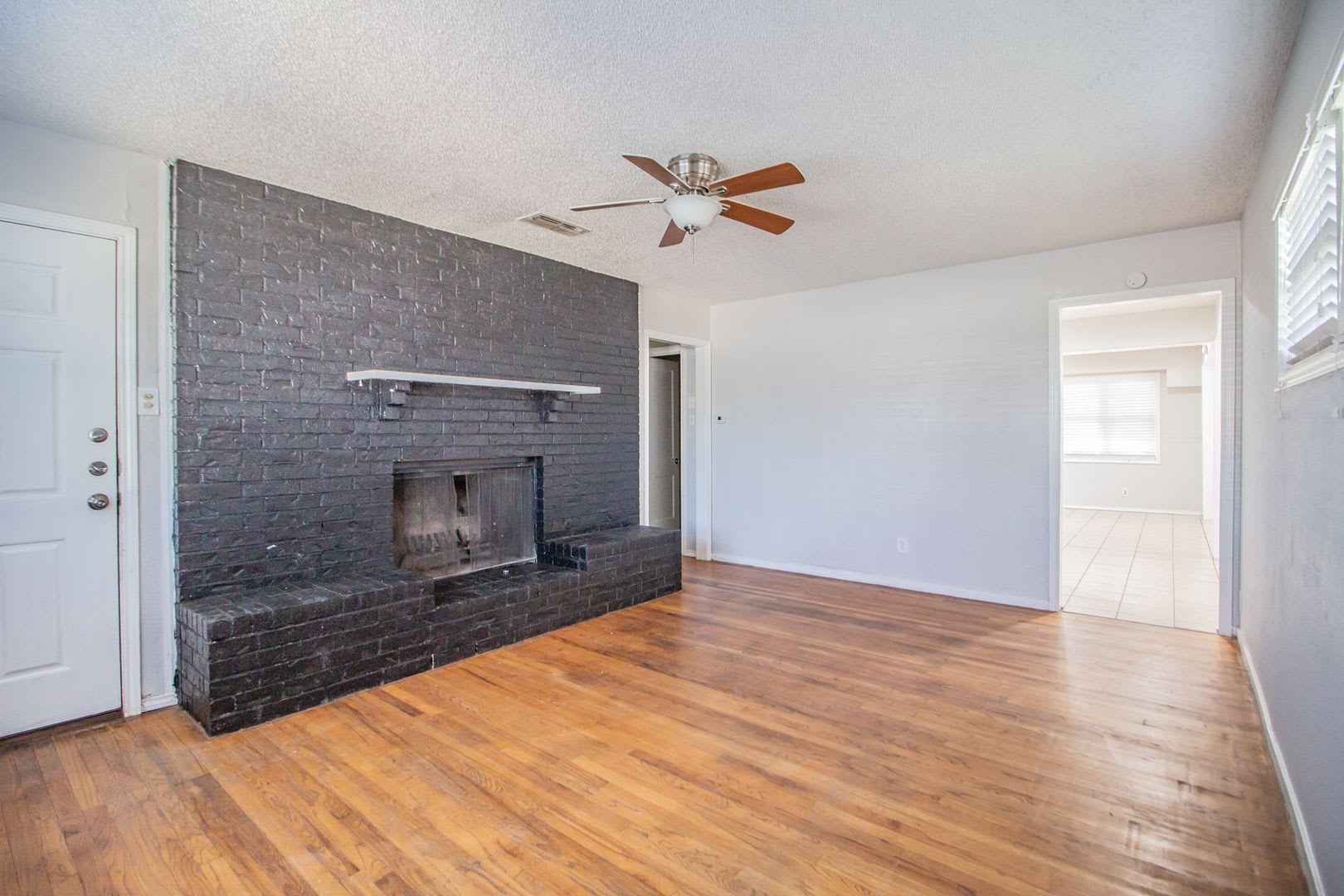 Pre-leasing 4 bedroom house close to TTU!! – photo 5