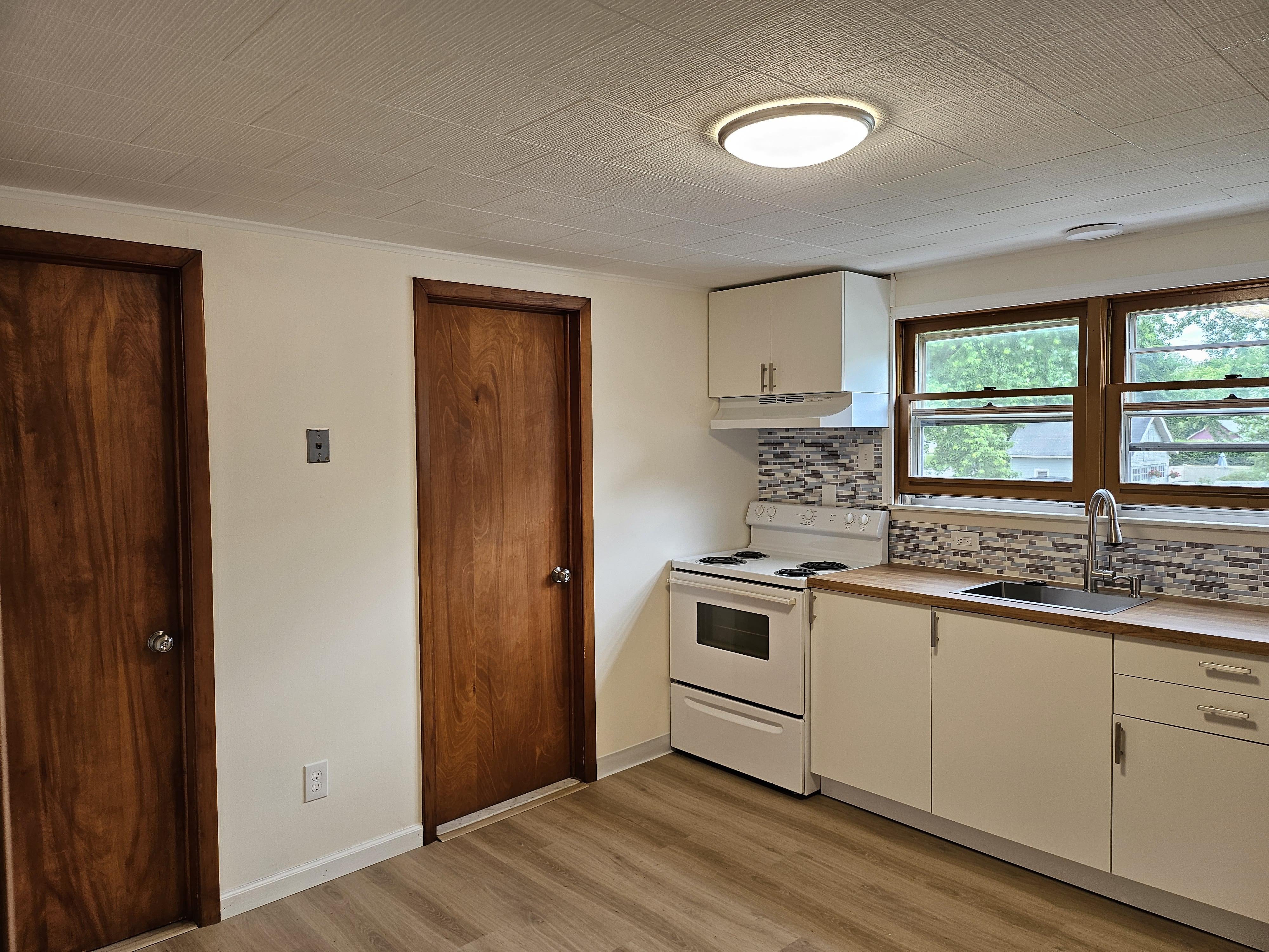 811 Washington Avenue – photo 2