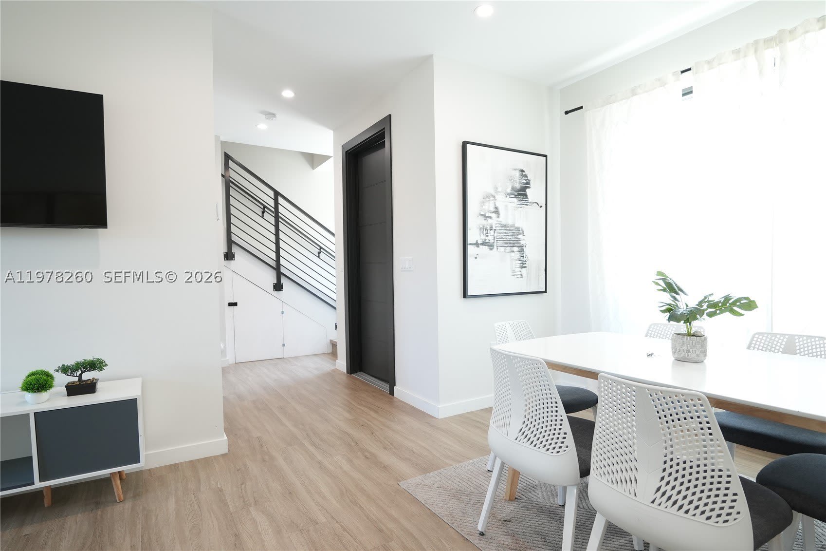 211 Se 4Th St – photo 3
