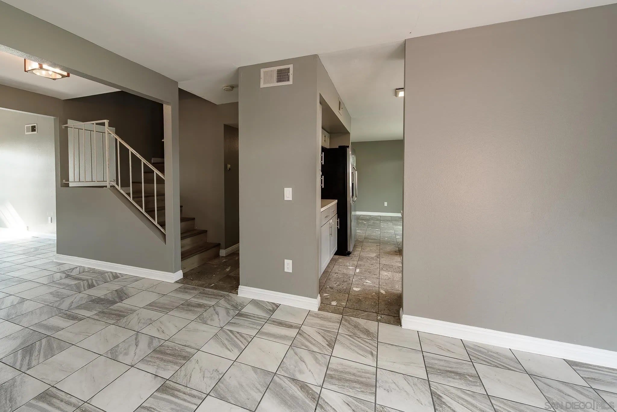1045 Fuchsia Lane – photo 2