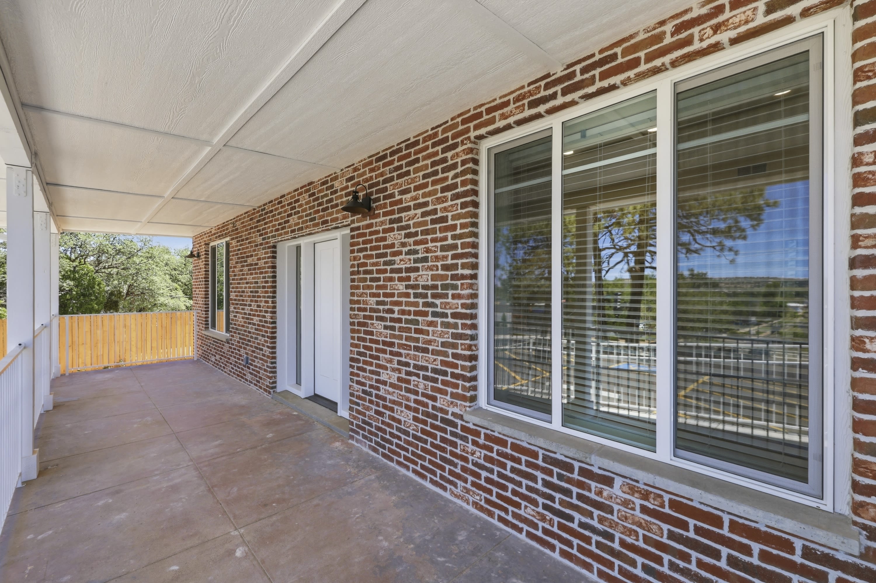 533 West Gurley Street – photo 3