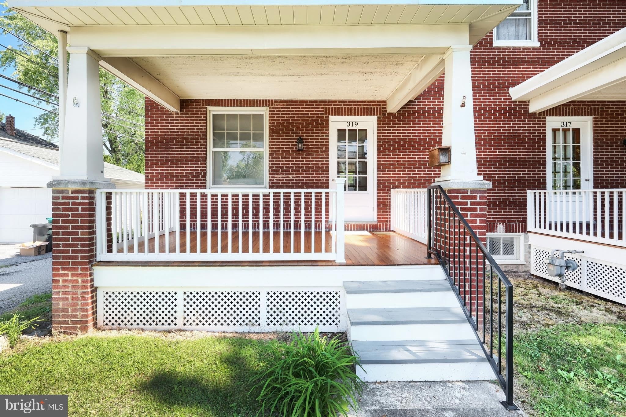 319 N STRATTON STREET – photo 3