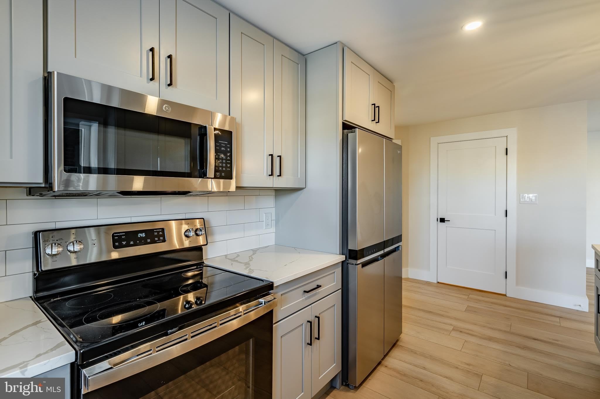 530 WASHINGTON Avenue – photo 3