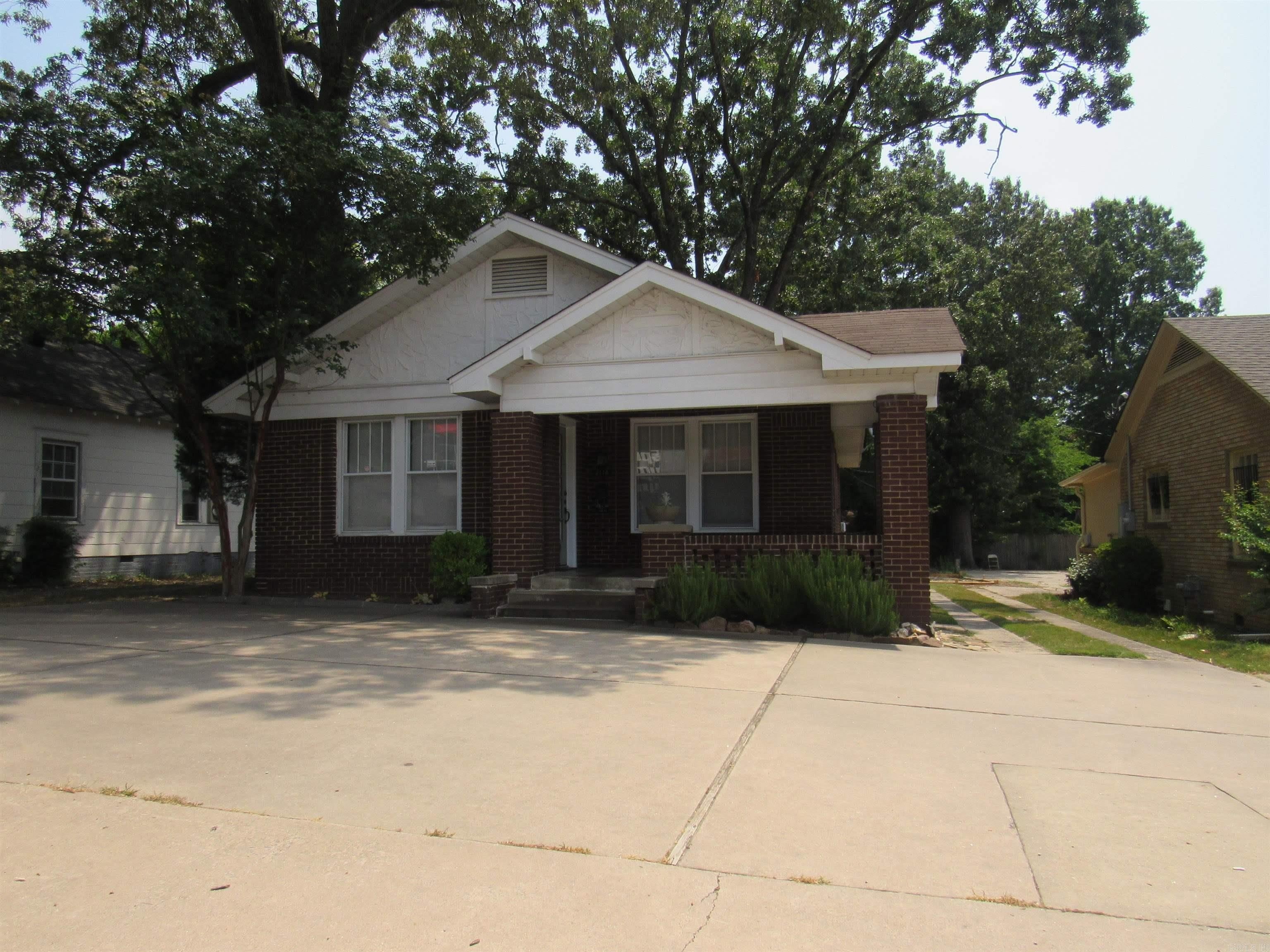2116 Main St – photo 4