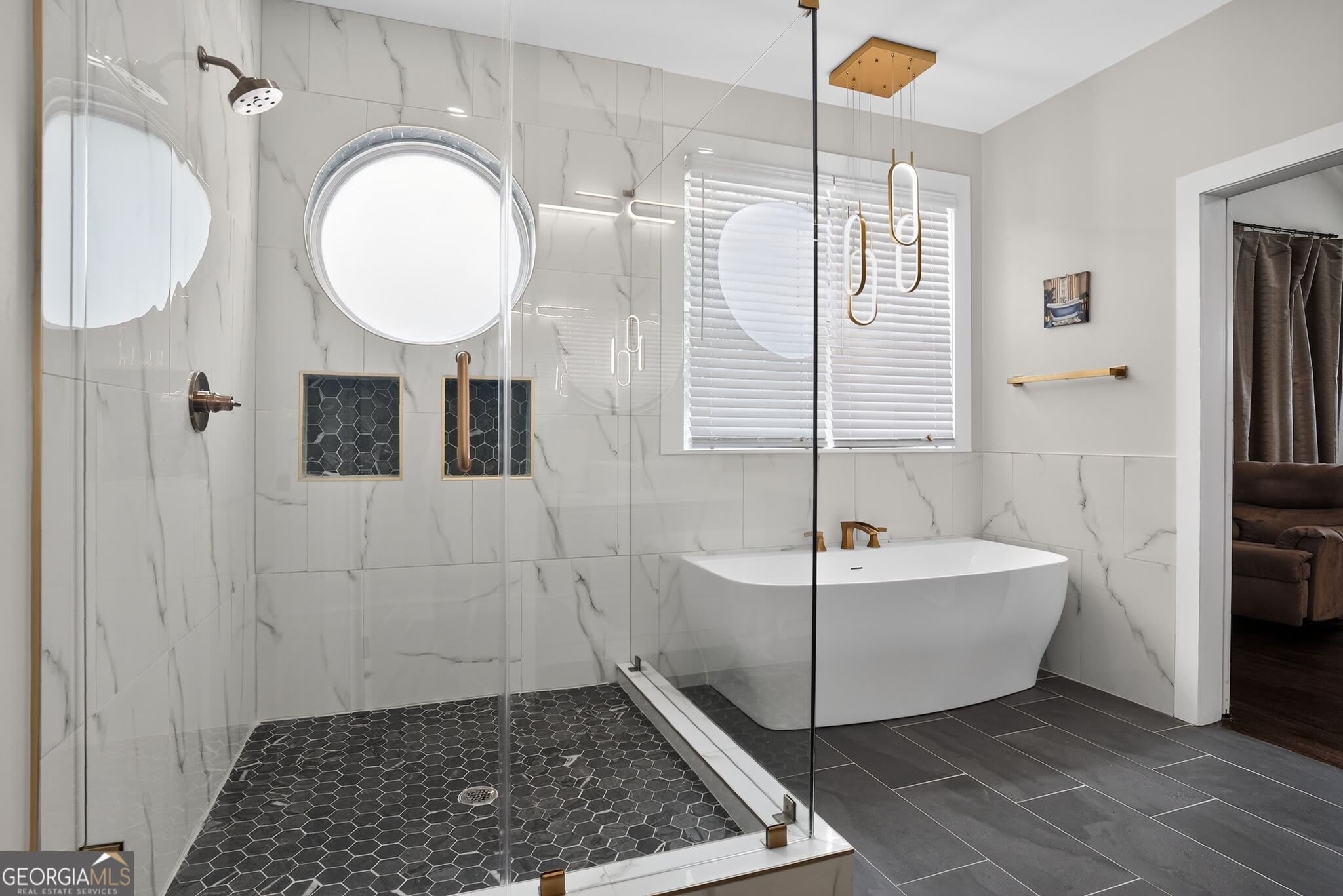 2877 Alexa Avenue SE – photo 2