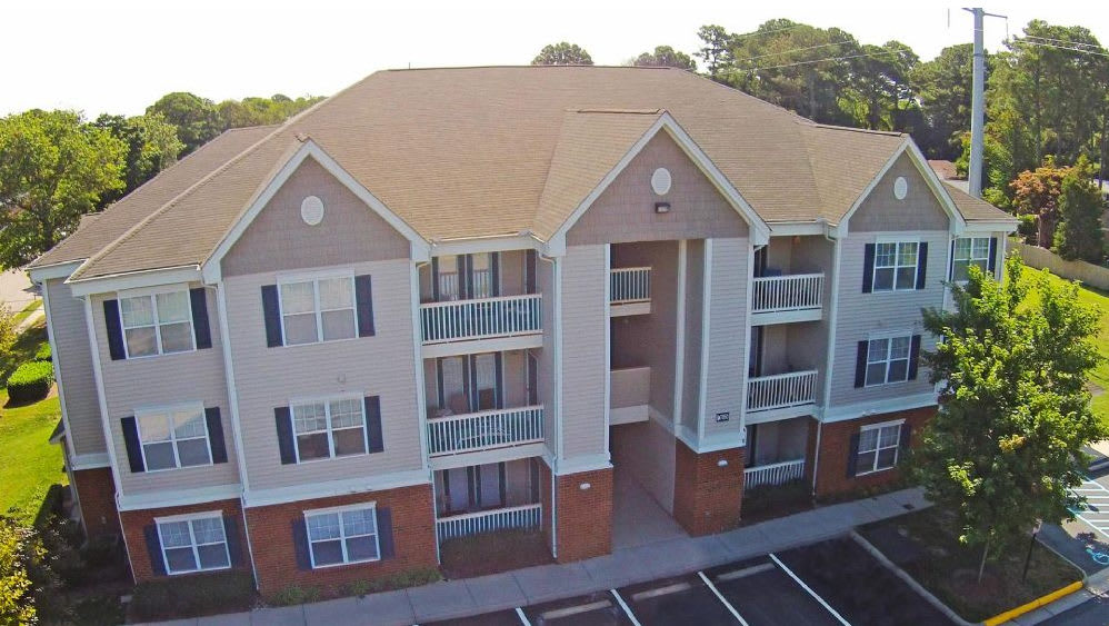 Park Towne Apartments – photo 2