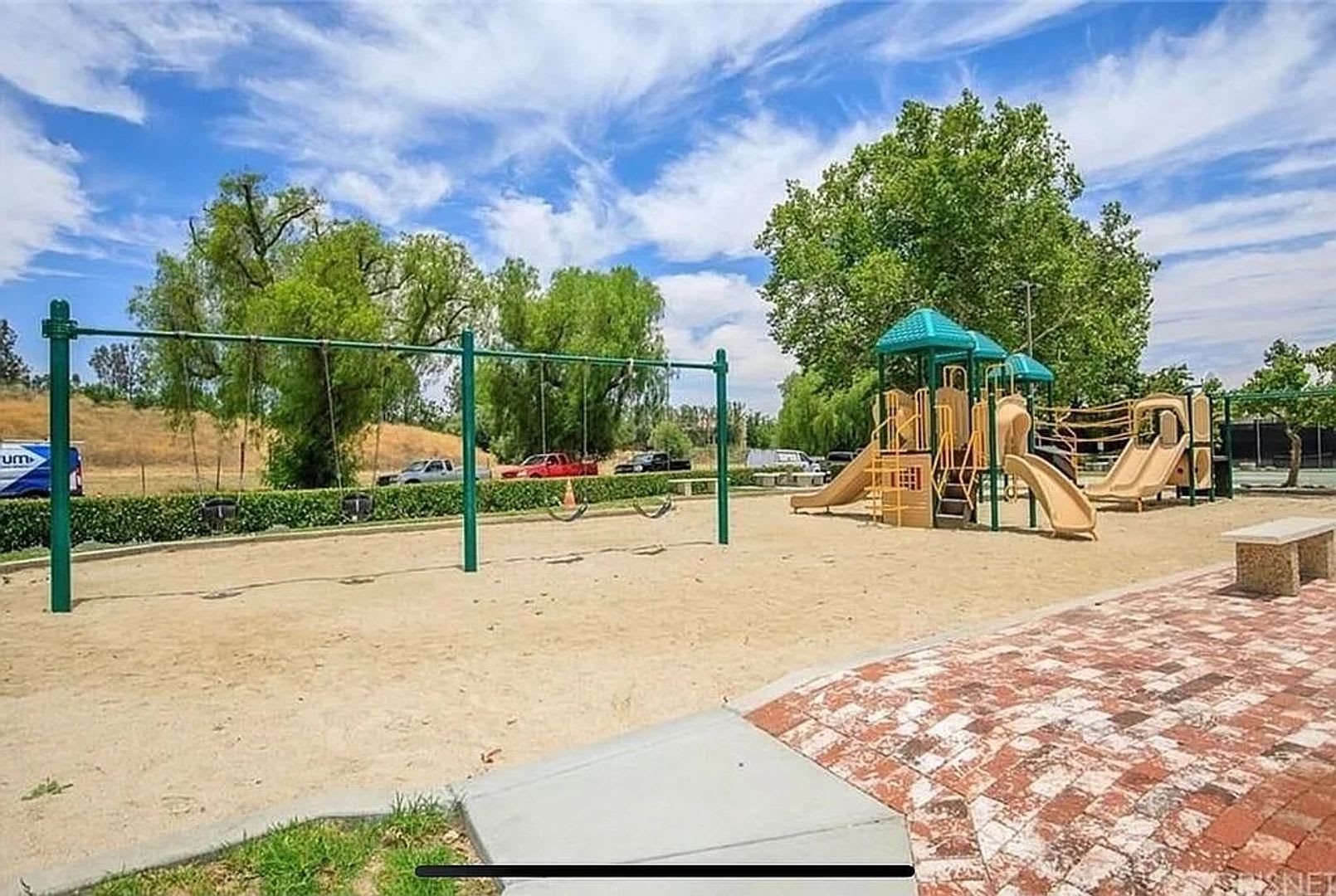 LOVELY 2BD/2BA Condo in Valencia's Desirable Lakeshore Community – photo 4