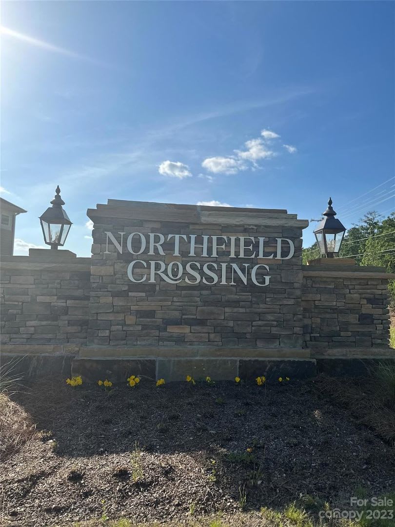 9143 Northfield Crossing Dr, Charlotte, NC 28269 – photo 1