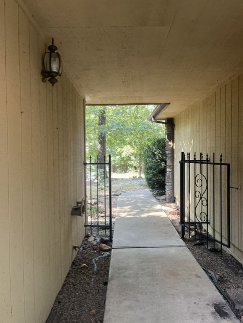Bella Vista Close to Lake Windsor! – photo 2