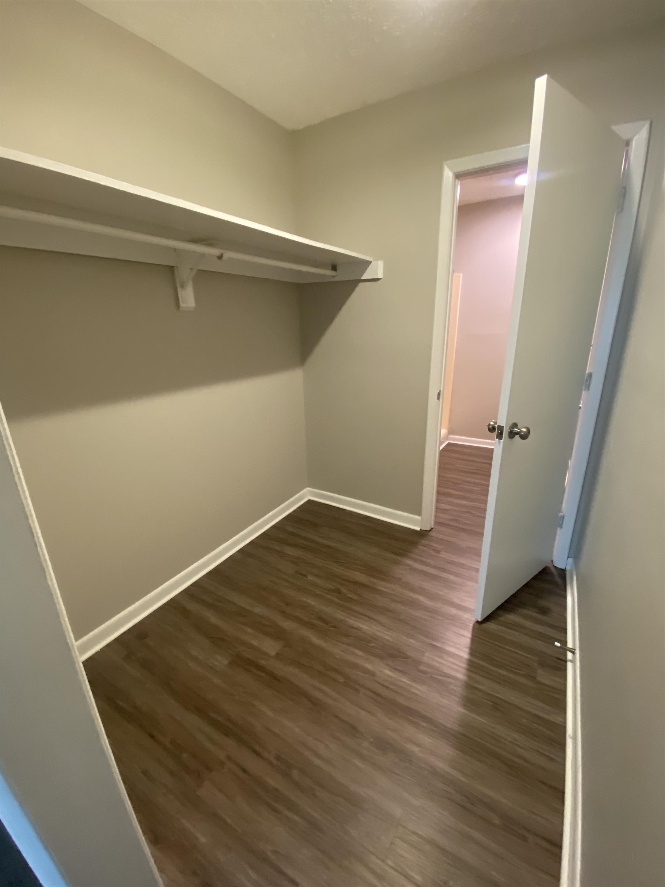 919 Applewood Lane 1 – photo 1