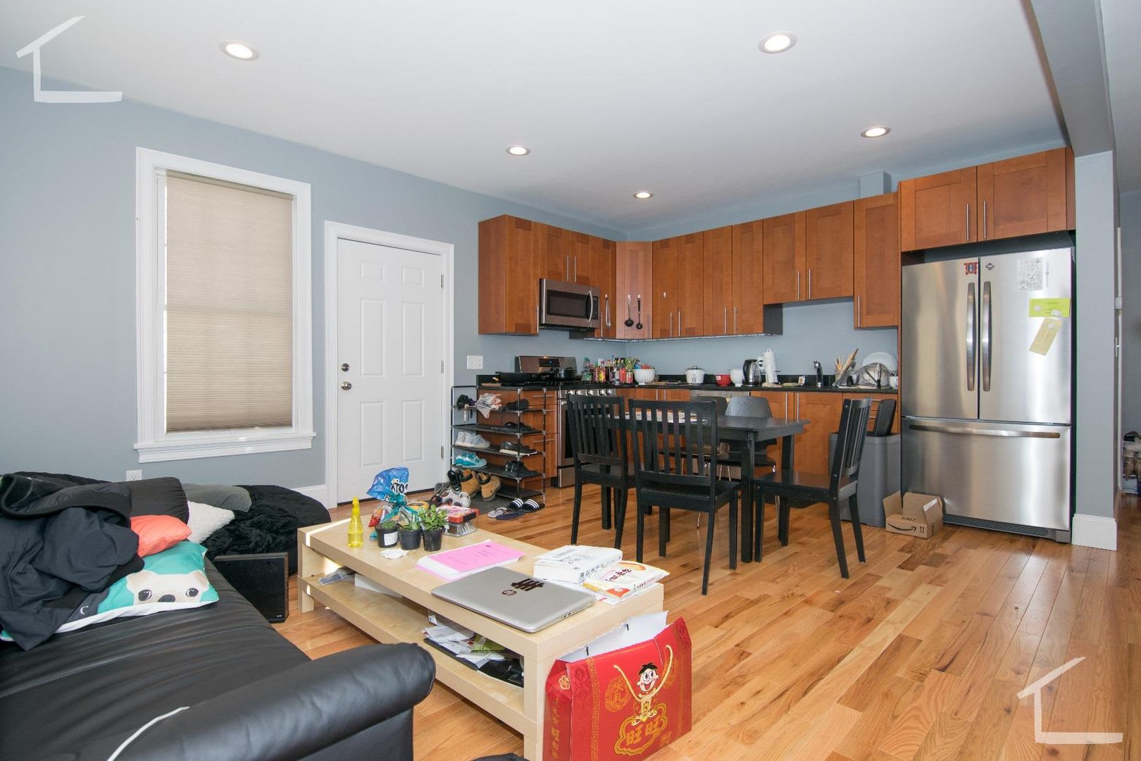 Huge 4 bed duplex next to BU for the upcoming school year! – photo 3