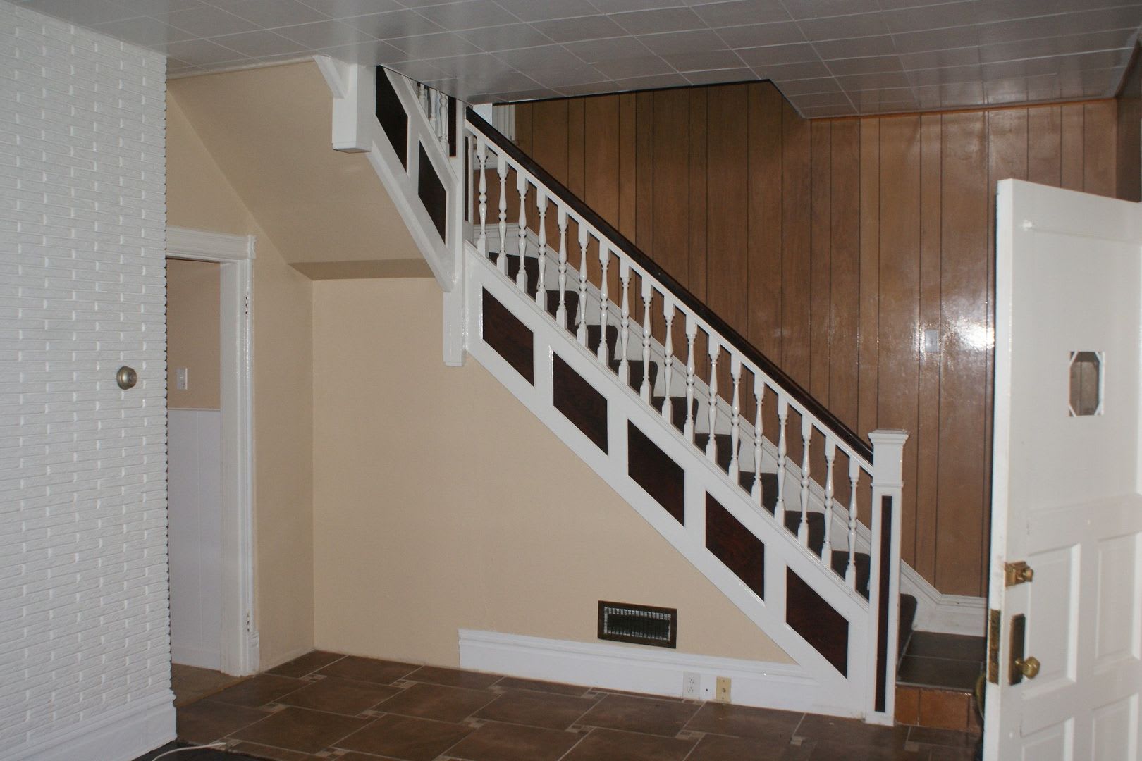 Price Reduction 3 bedroom 2 bath Historic Home in Jennings – photo 4