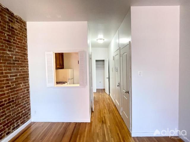 316 E 83RD – photo 4