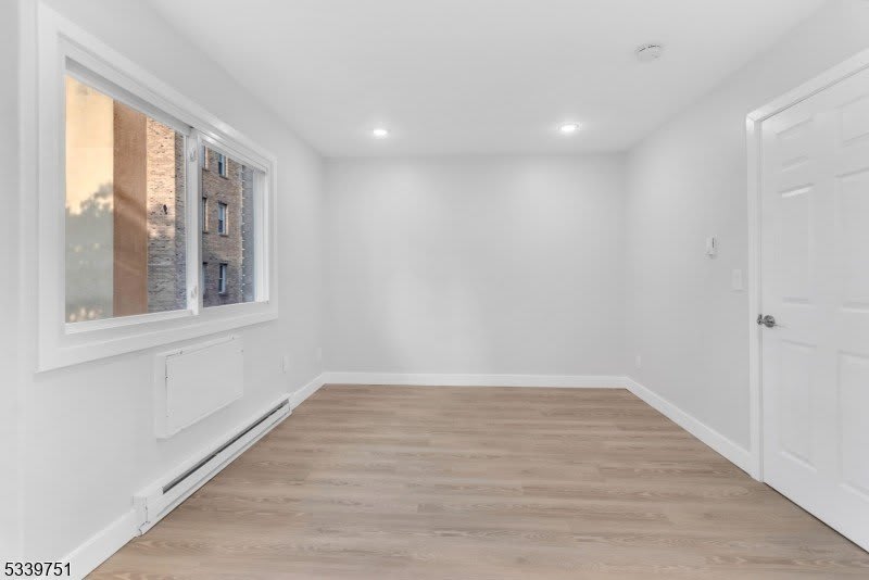 557 S Broad St – photo 4