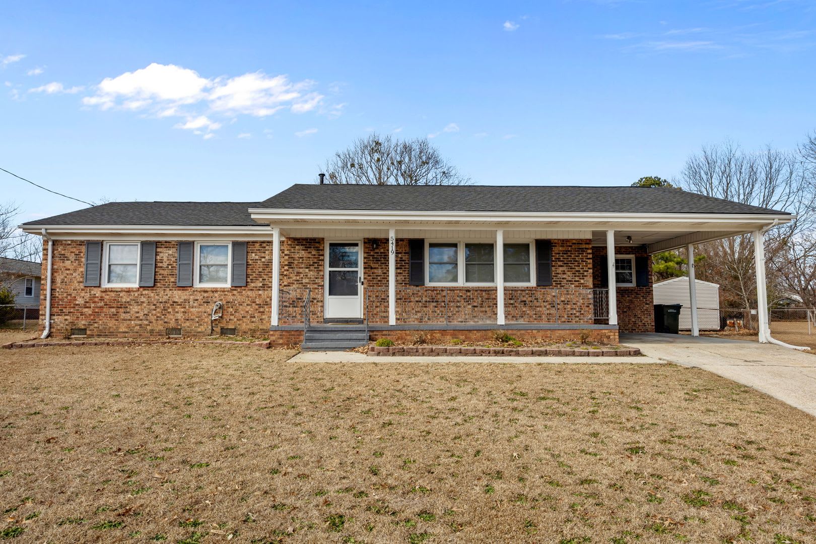 3 Br/2 Ba Ranch Close to Post – photo 4