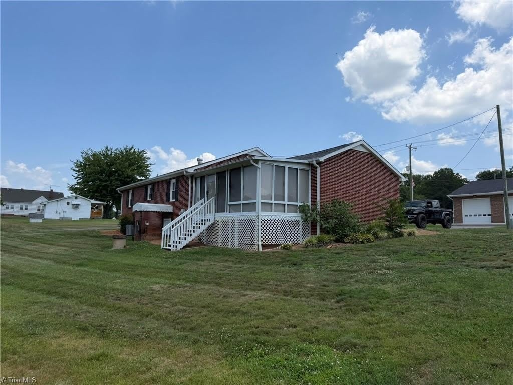 2421 Smithtown Road – photo 4