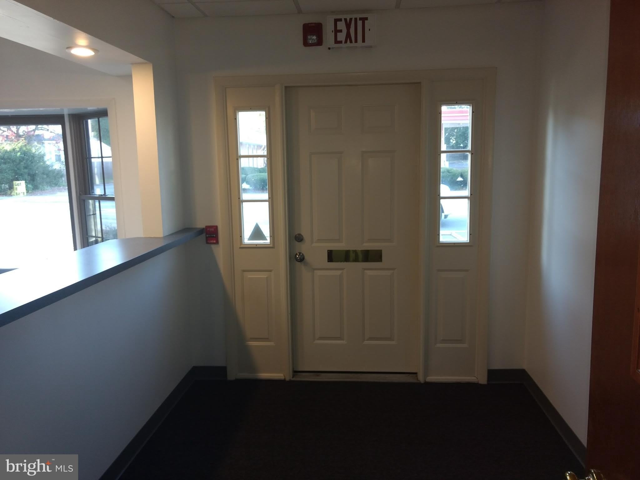 207 S EASTON Road – photo 3