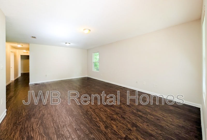 1186 Pangola Dr – photo 3