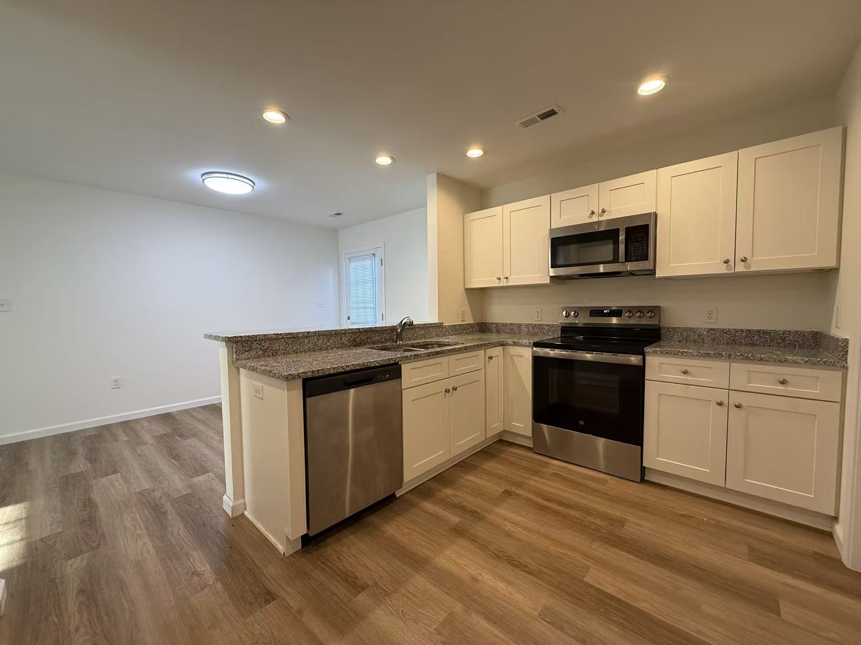 209 Compass Drive – photo 4