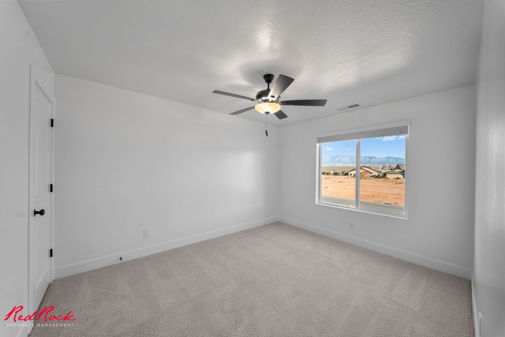 A Little More Room to Love in this 4 Bedroom Townhome! – photo 4
