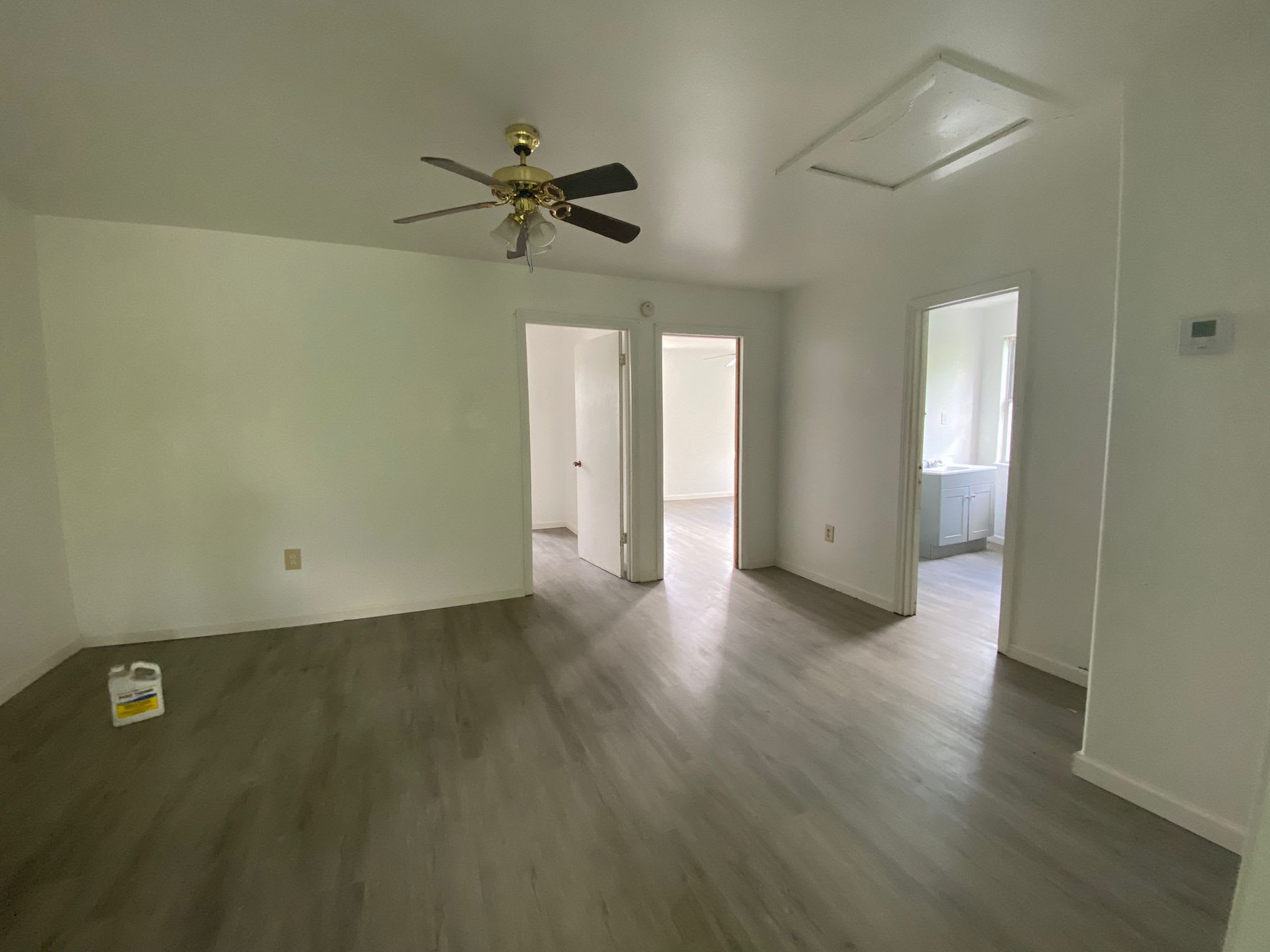 521 E Sprague St – photo 2